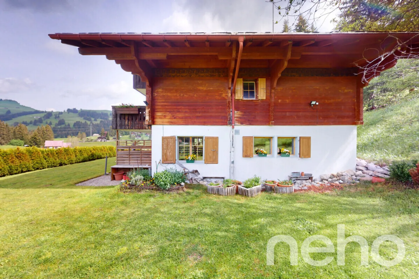 Exclusif: Grand chalet de 3 logements - Photo 3 sur 13