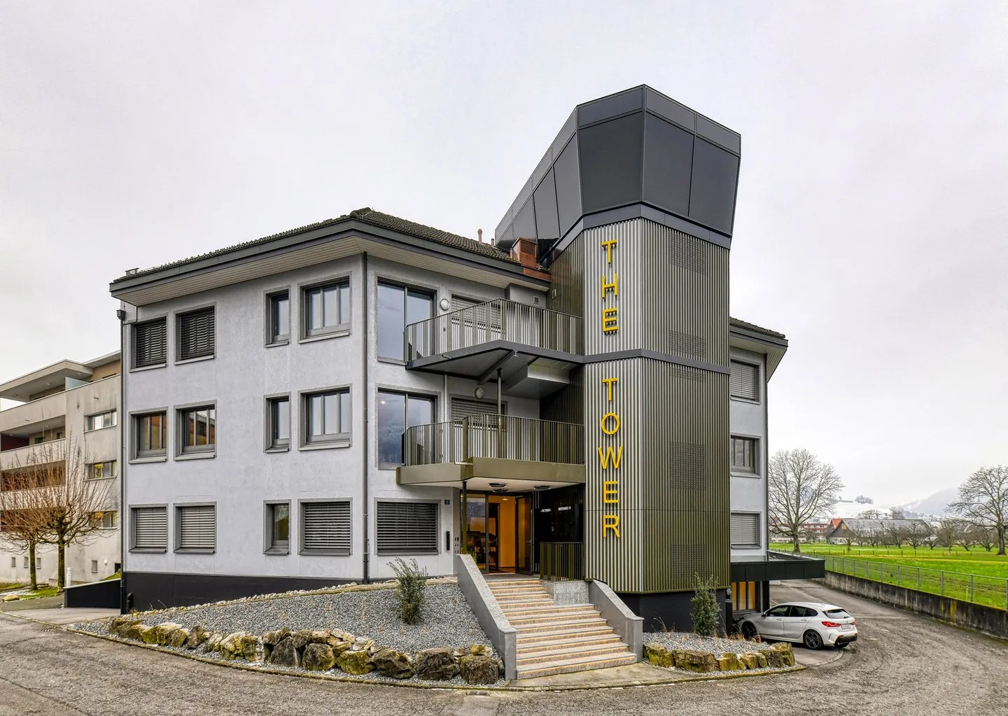 Bureau ou salle de pratique PC12 (#9016) à louer dans 'The Tower' Stans - Photo 1 sur 9