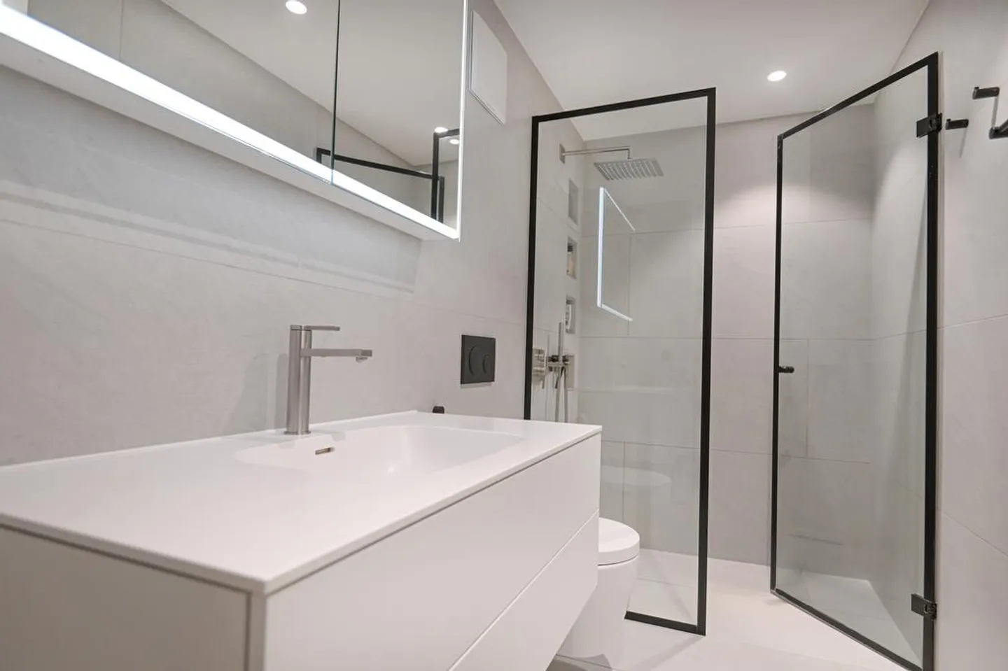 Appartamento esclusivo e moderno di 4,5 stanze in vendita a Oberwil/BL - Foto 8 di 13