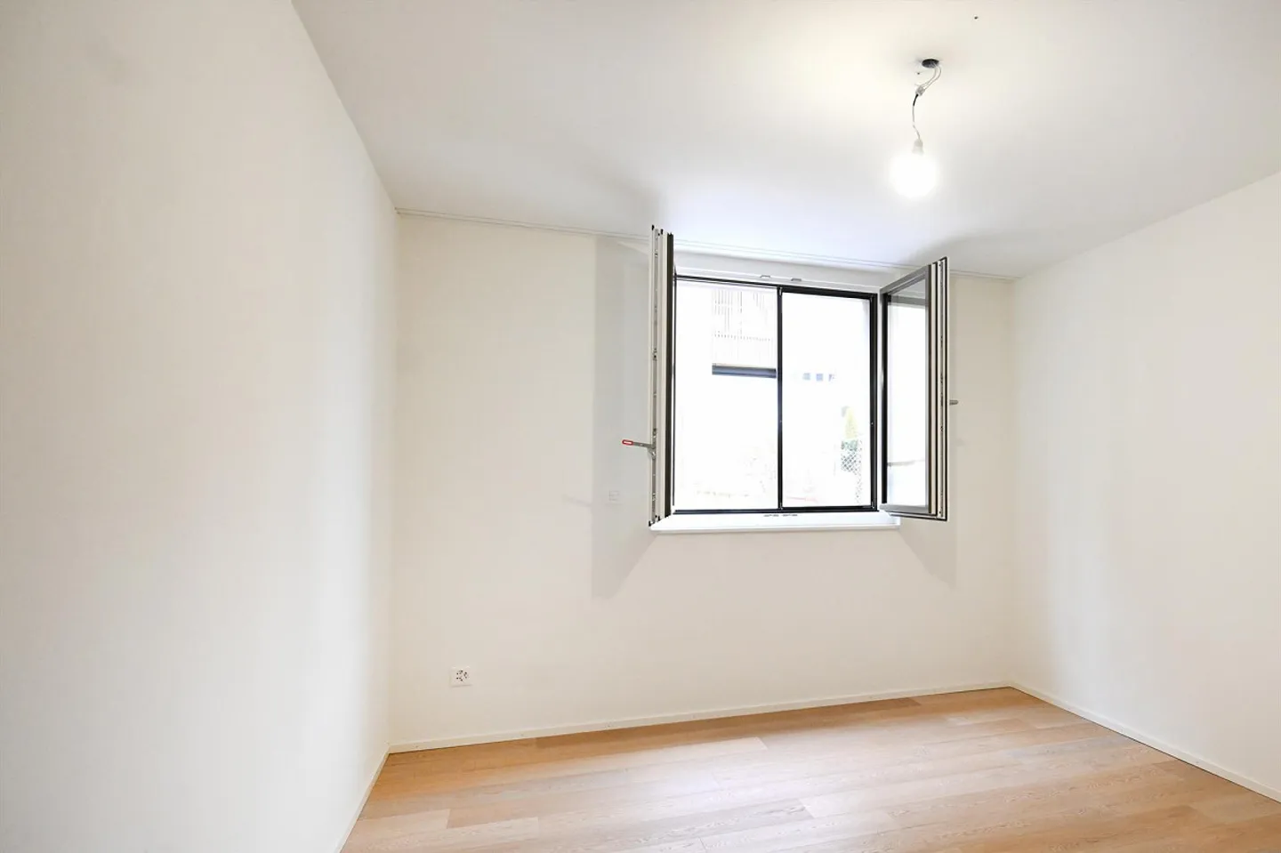 Appartamento esclusivo e moderno di 4,5 stanze in vendita a Oberwil/BL - Foto 12 di 13