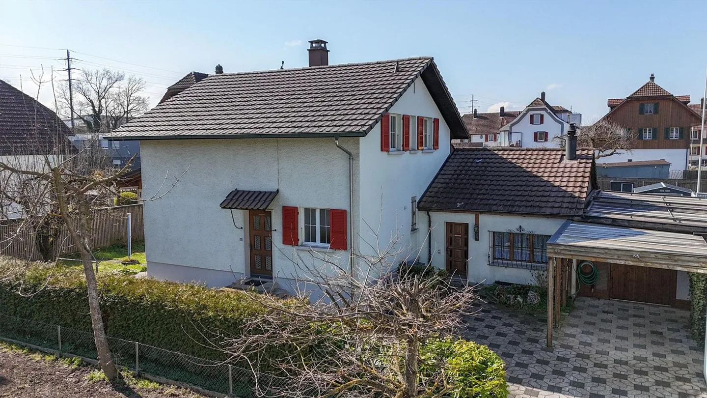 Einfamilienhaus mit Gartenhaus und viel Platz für Tiere und Hobbys - Photo 2 of 13
