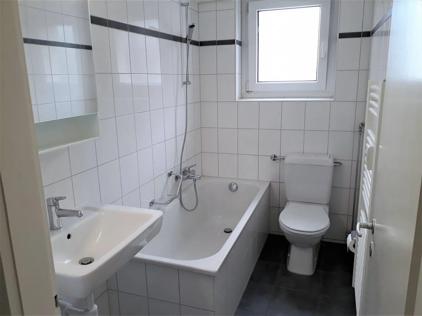 Appartement 3 pièces calme - Photo 3 sur 8