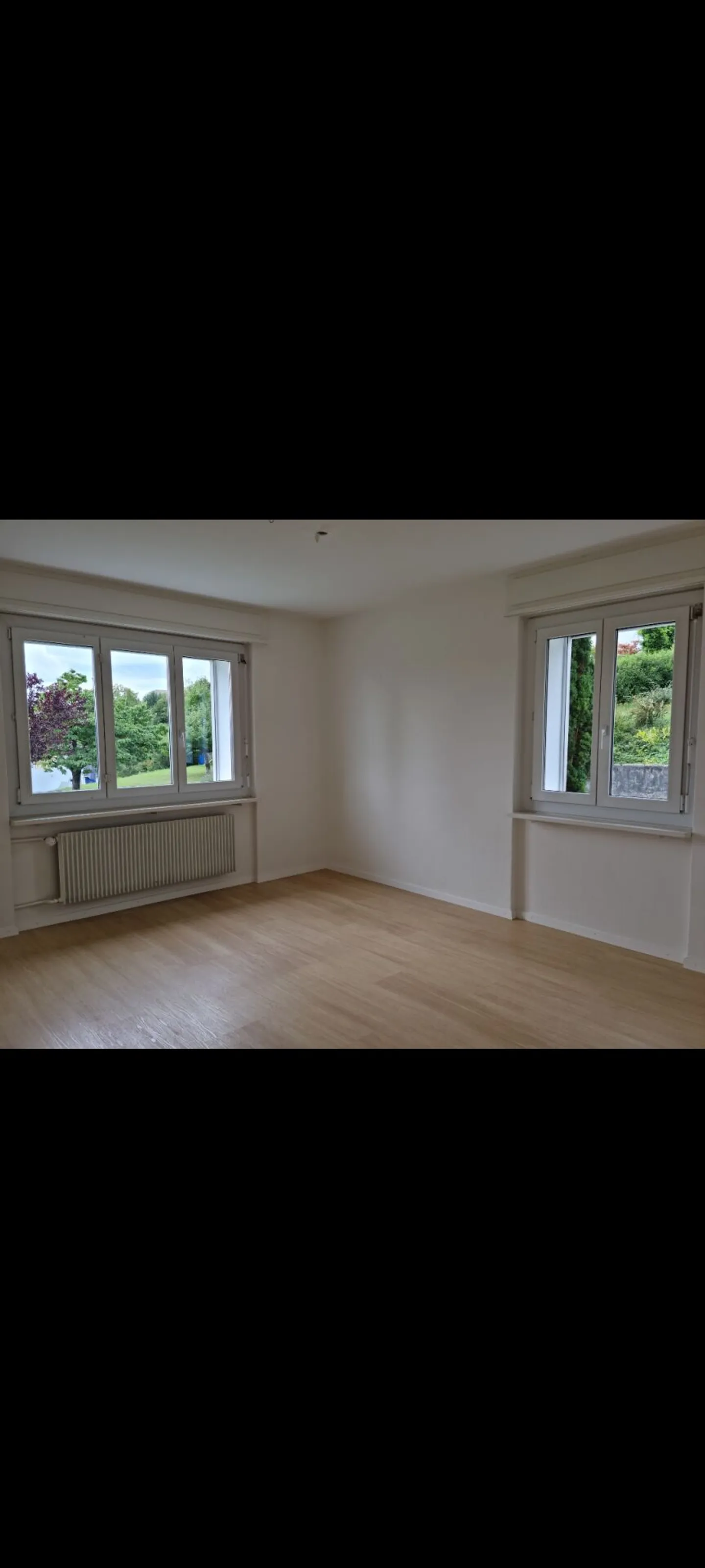Grossräumige, helle 4.5-Zimmerwohnung - Foto 1 von 10