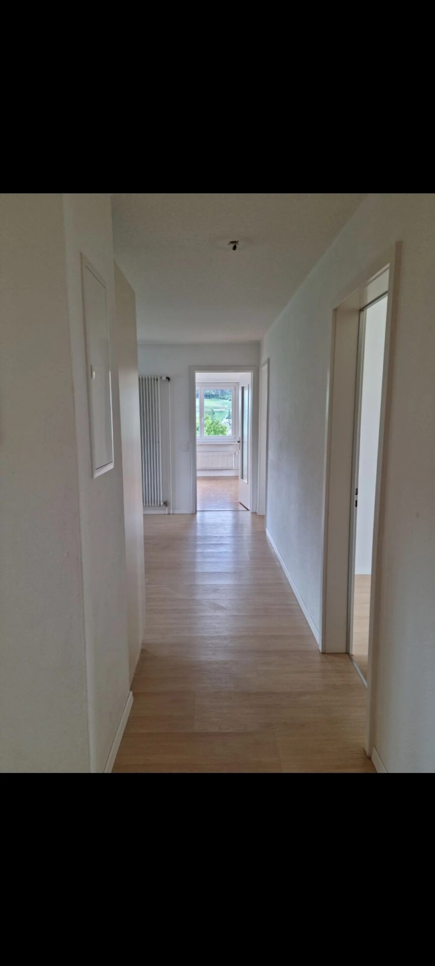 Grossräumige, helle 4.5-Zimmerwohnung - Foto 6 von 10