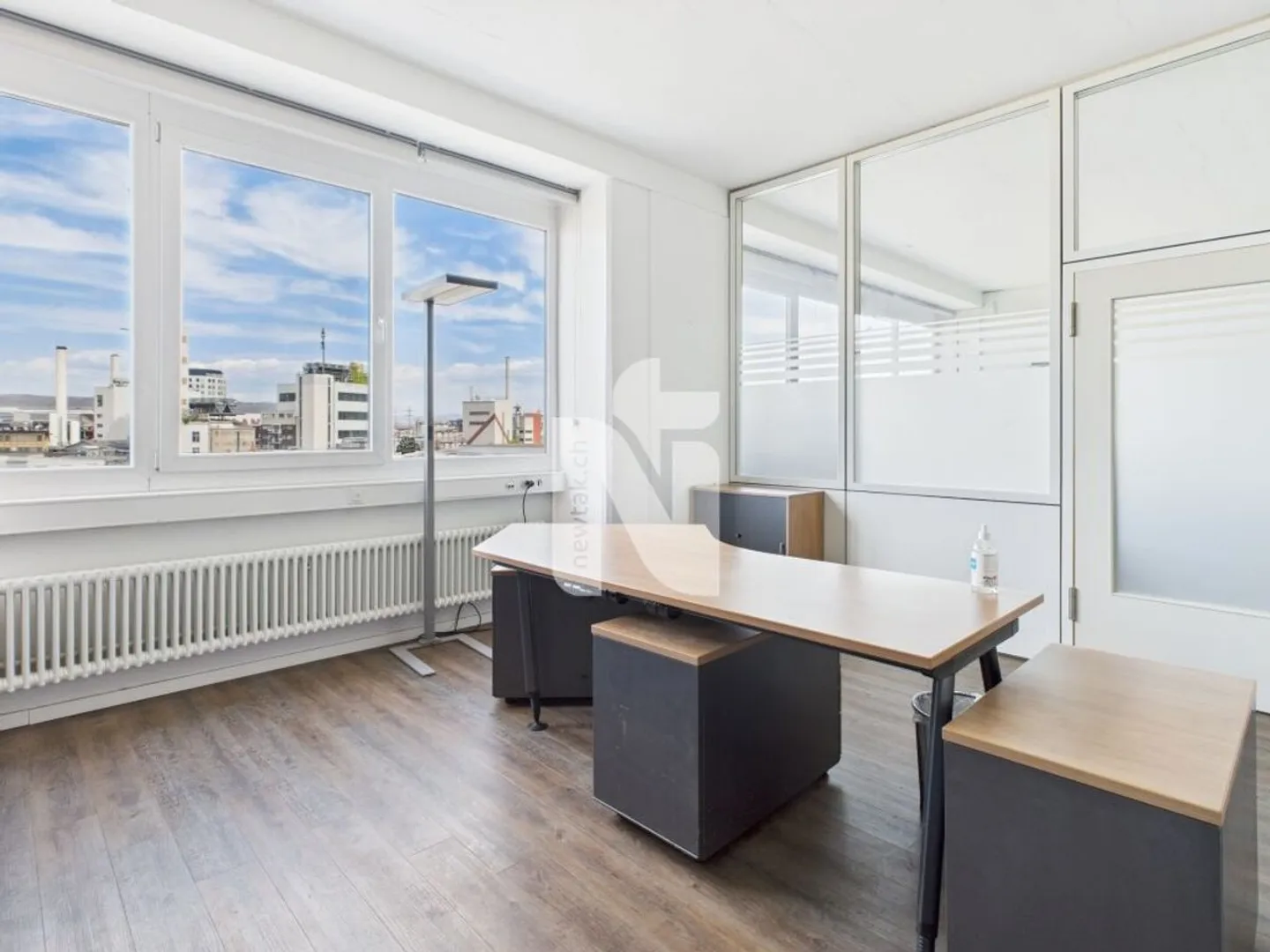 Attractive Office Spaces in an Optimal Location - Photo 1 of 13