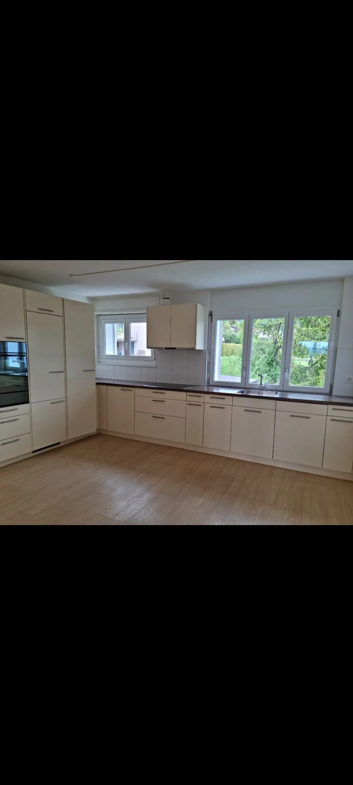 Grossräumige, helle 4.5-Zimmerwohnung - Foto 7 von 10