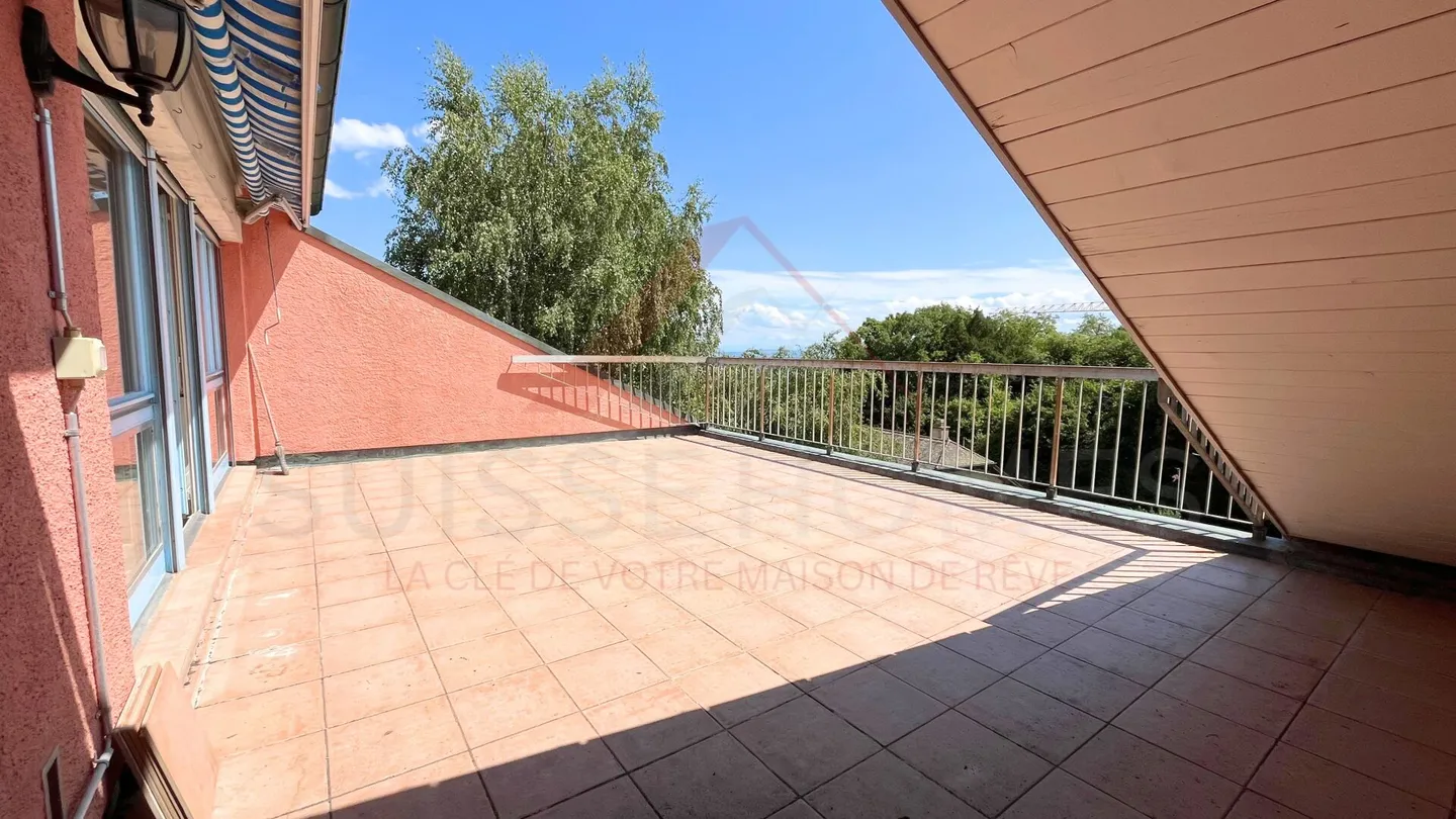 Raro a Neuchâtel: duplex familiare di 149 m² con terrazza, giardino e garage doppio - Foto 7 di 27