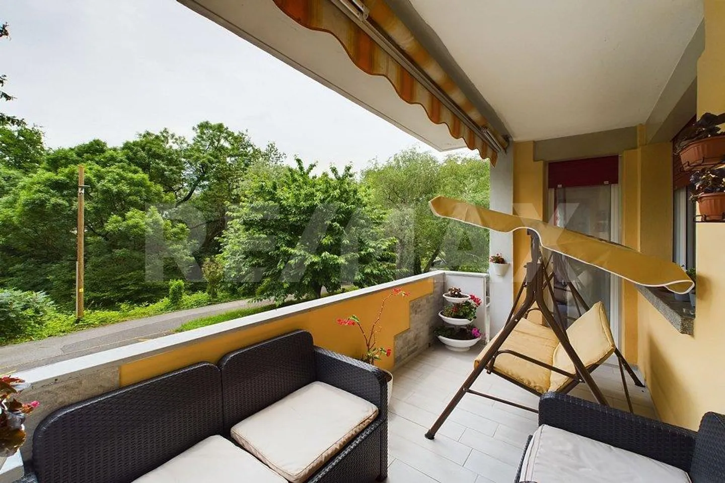 Appartamento spazioso di 4,5 locali in un complesso residenziale tranquillo! - Foto 1 di 13