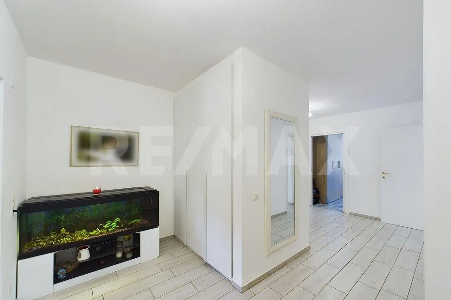 Appartamento spazioso di 4,5 locali in un complesso residenziale tranquillo! - Foto 11 di 13