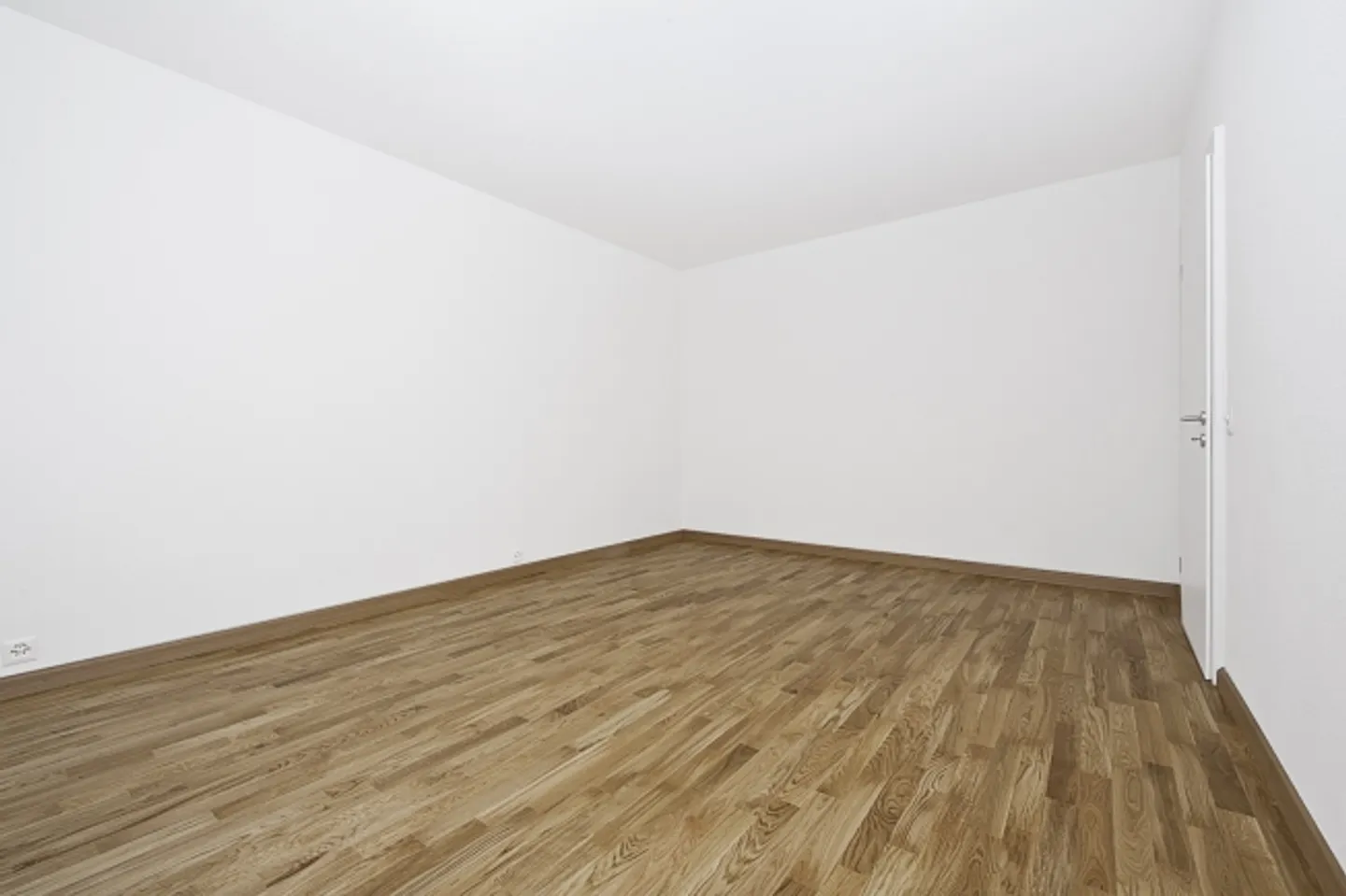 Apartment for rent - Photo 5 of 8