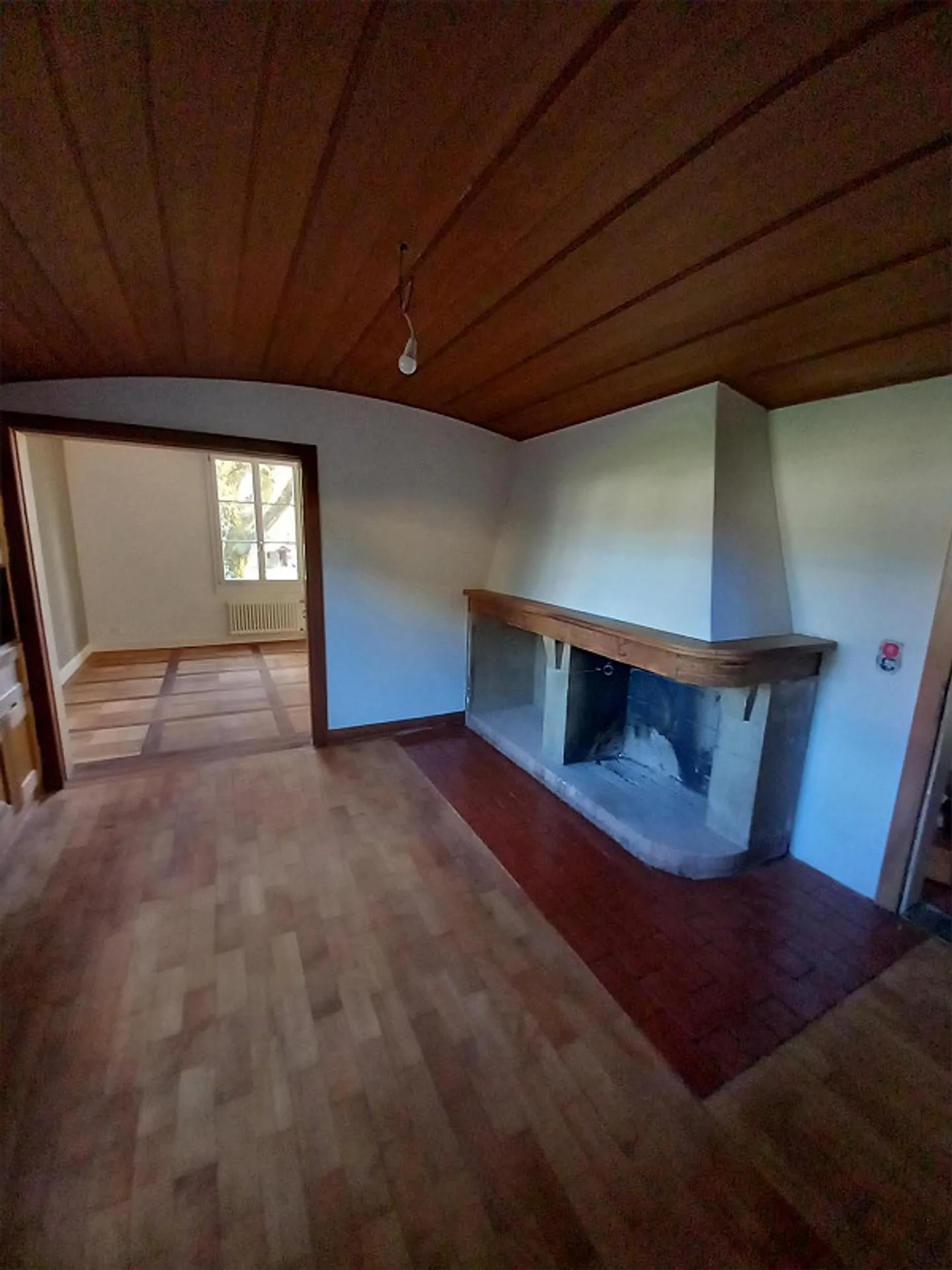 Living in the Manufacturer's Villa - Photo 8 of 16