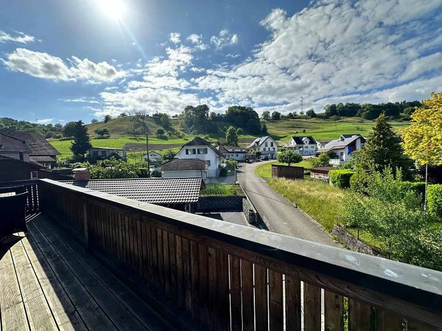 PREISHIT! TRAUMHAFTE AUSSICHT AN RUHIGER LAGE - Foto 5 di 6