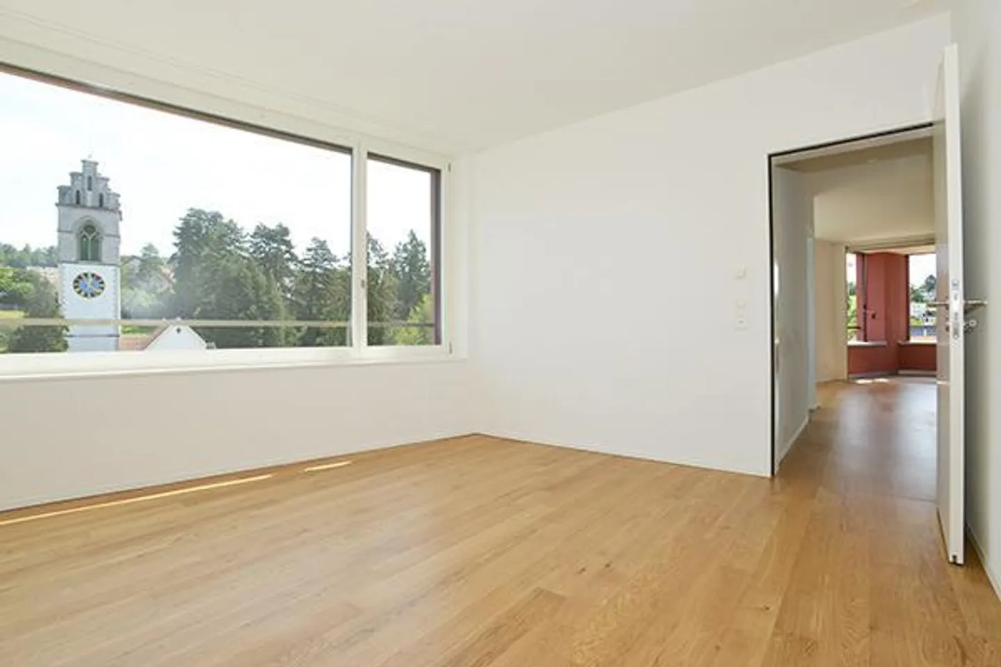 Modern apartment with large loggia - Photo 5 of 6