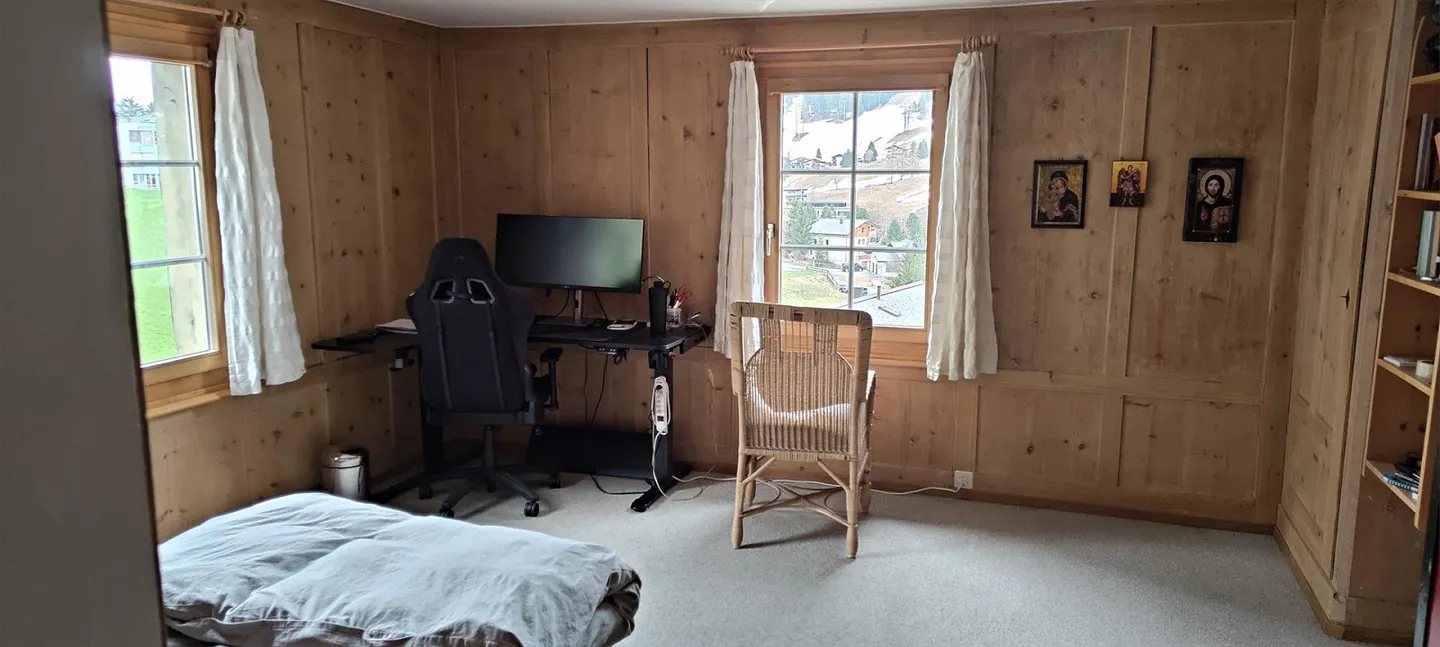 Charming 3.5-room apartment on the promenade in Davos Platz - Photo 1 of 4