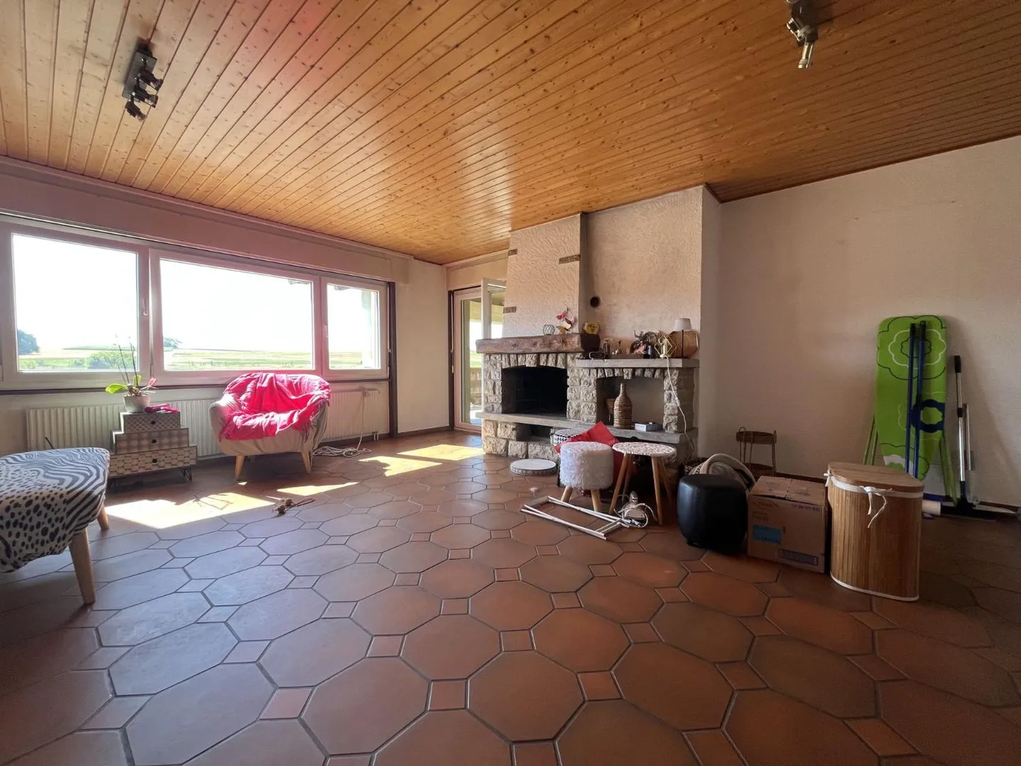 DACHGESCHOSS MIT EINER GROSSEN ÜBERDACHTEN TERRASSE - Foto 3 von 13