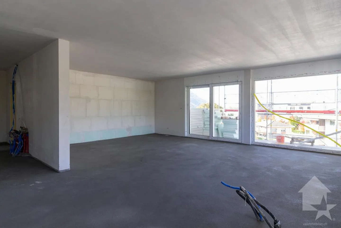 Penthouse 4.5 pièces avec orientation ouest et vue dégagée sur les Alpes - Photo 2 sur 9