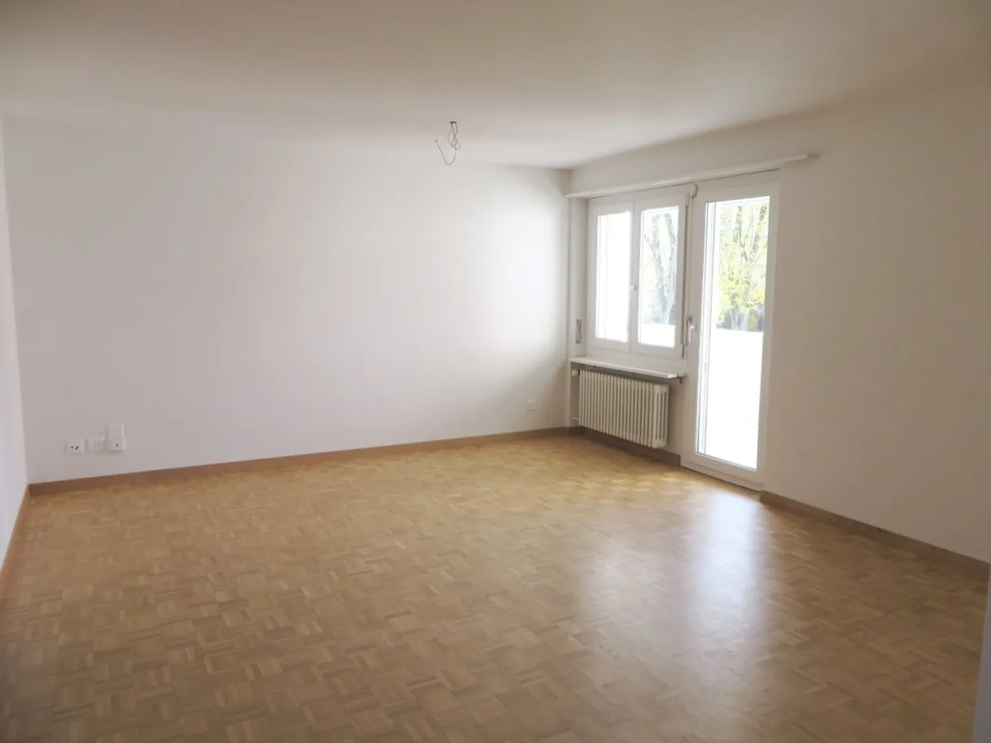 Appartement spacieux 5.5 pièces - Photo 2 sur 9
