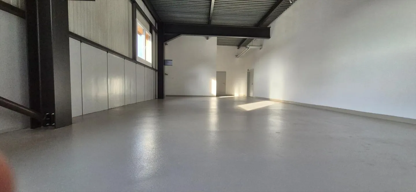 Lagerraum 104 m² - 1. Stock - Foto 1 von 3