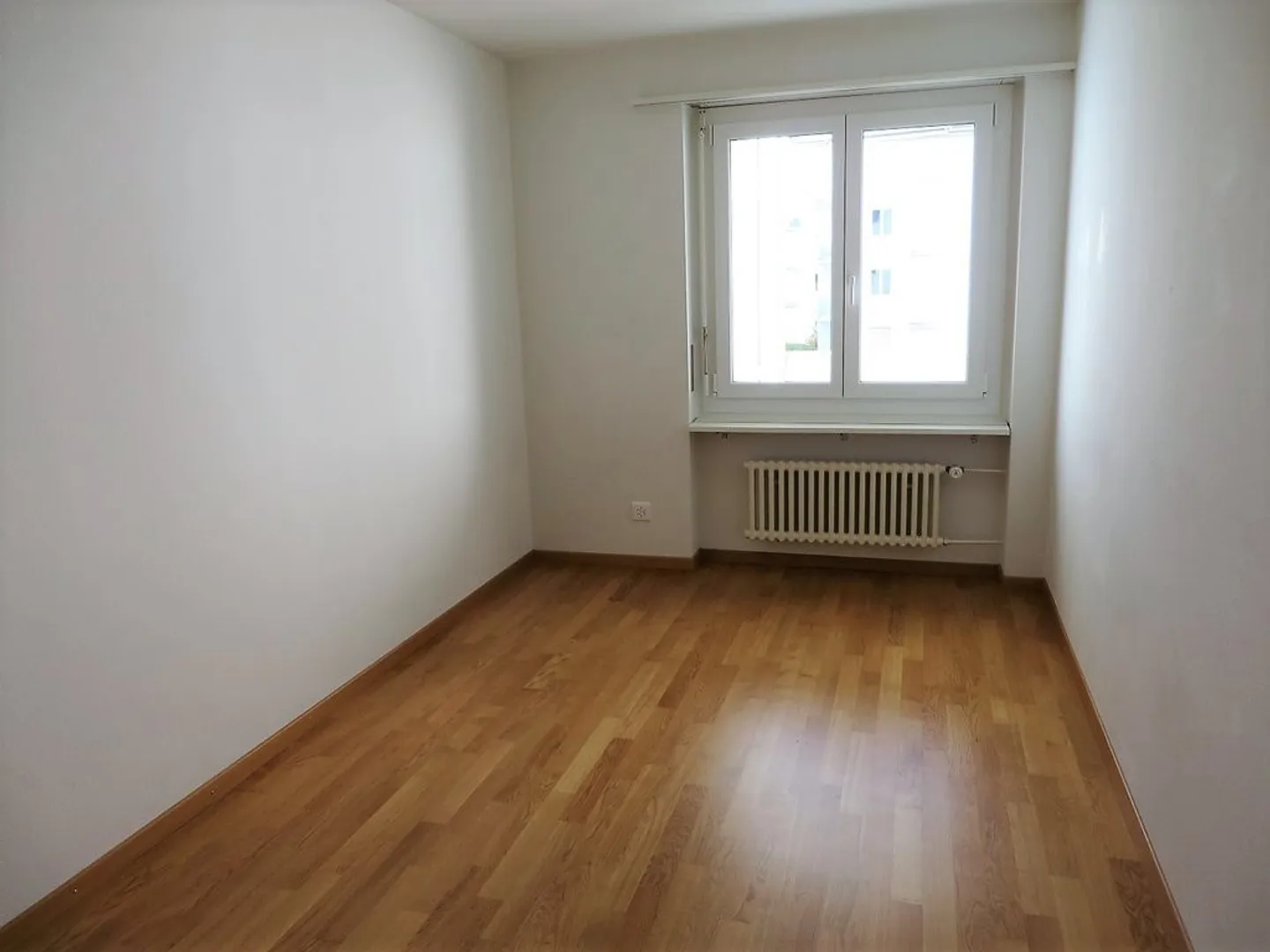 Appartement spacieux 5.5 pièces - Photo 3 sur 9