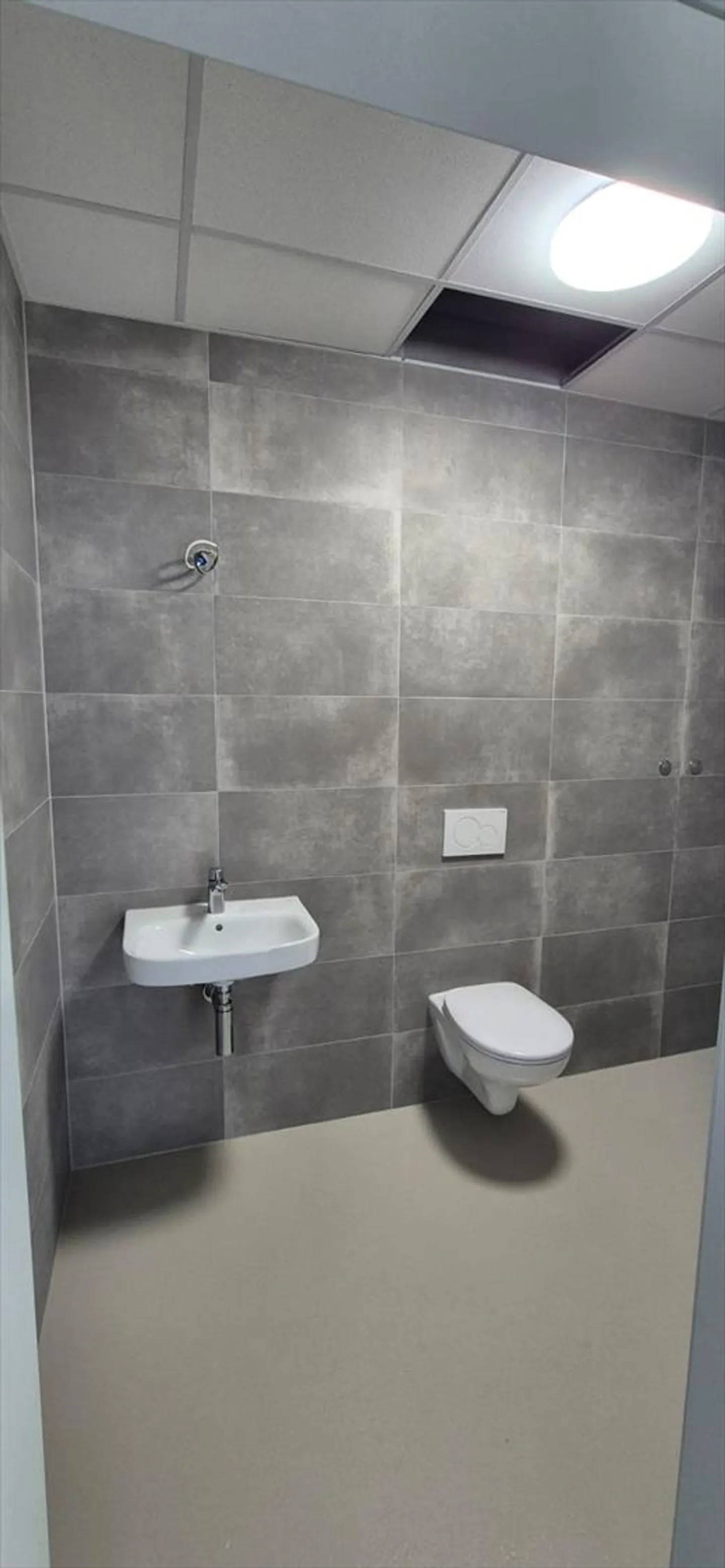 Lagerraum 104 m² - 1. Stock - Foto 2 von 3