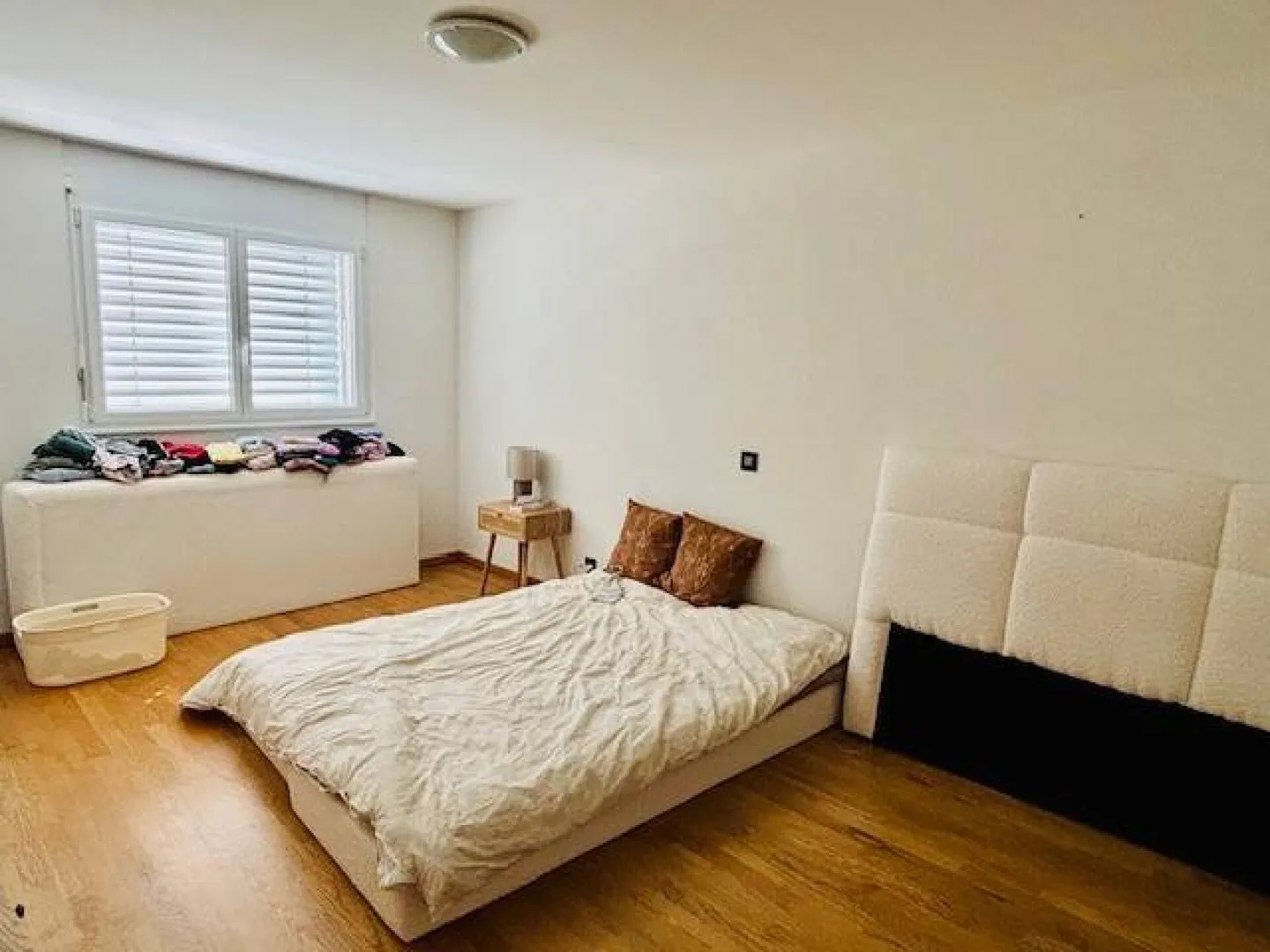Appartement au bord du lac - Photo 7 sur 9