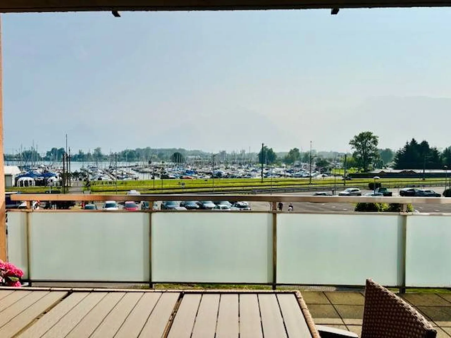 Appartement au bord du lac - Photo 9 sur 9