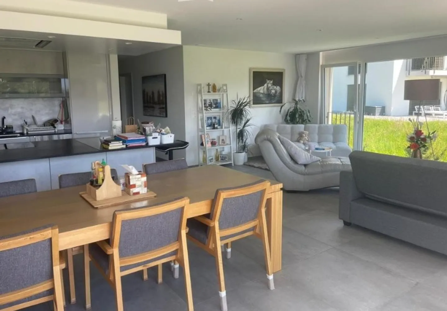 Herrliche 4.5-Zimmer-Wohnung mit Aussicht - Foto 2 von 9