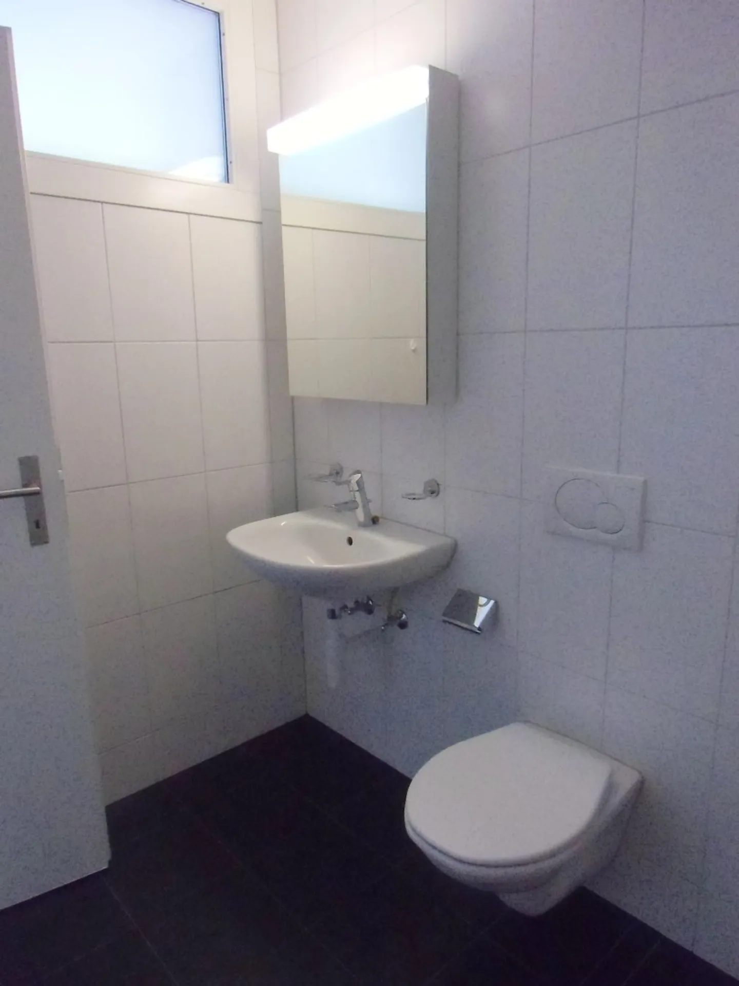 Attractive 2.5 room apartment in the green - Photo 6 of 7