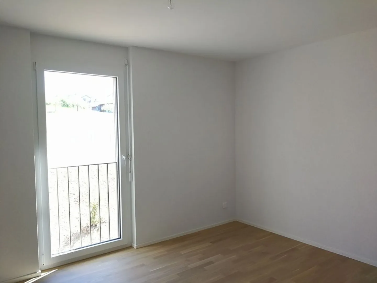 Herrliche 4.5-Zimmer-Wohnung mit Aussicht - Foto 7 von 9