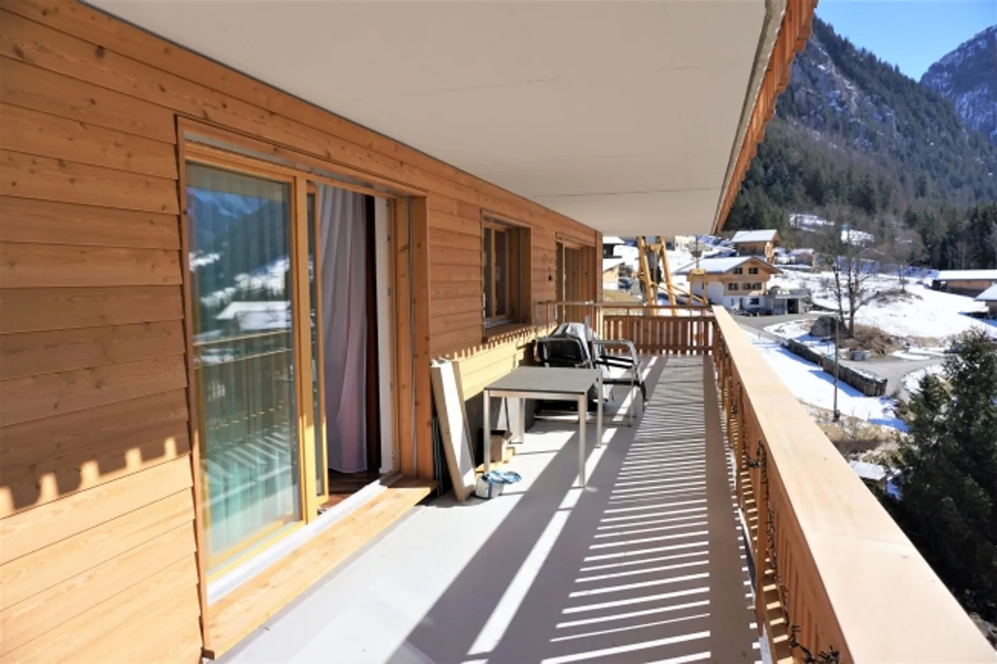 4.5-Room Apartment with Panoramic View in Kiental - Photo 9 of 13