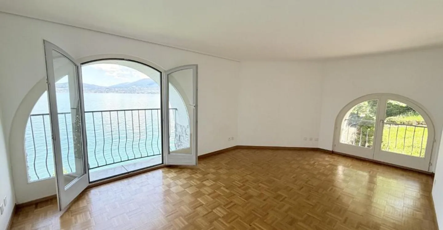 Very large 4.5-room duplex apartment in Saint-Gingolph - Photo 1 of 5