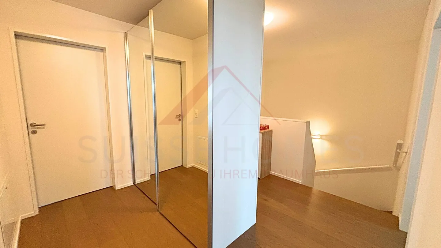 Modern Duplex Apartment with Loggia - Photo 17 of 28