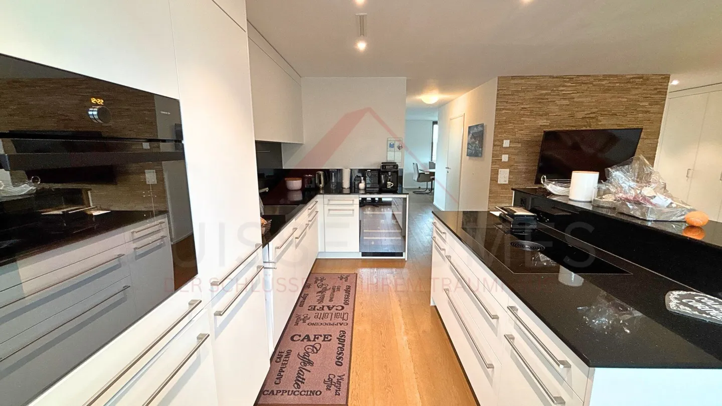 Modern Duplex Apartment with Loggia - Photo 9 of 28