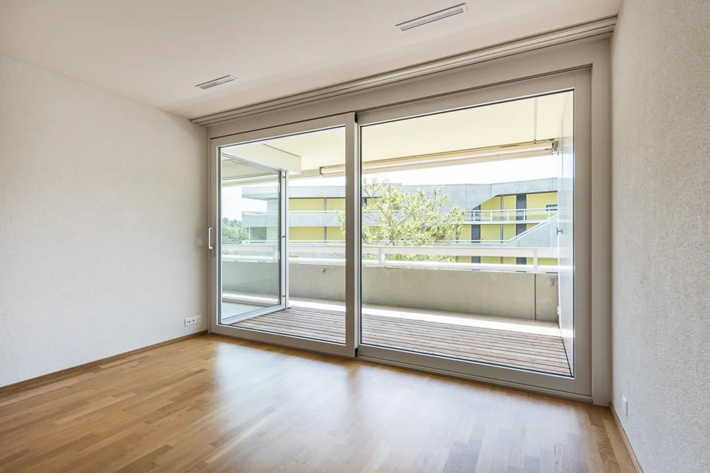 Zentrales Apartment mit Balkon - Foto 1 von 6