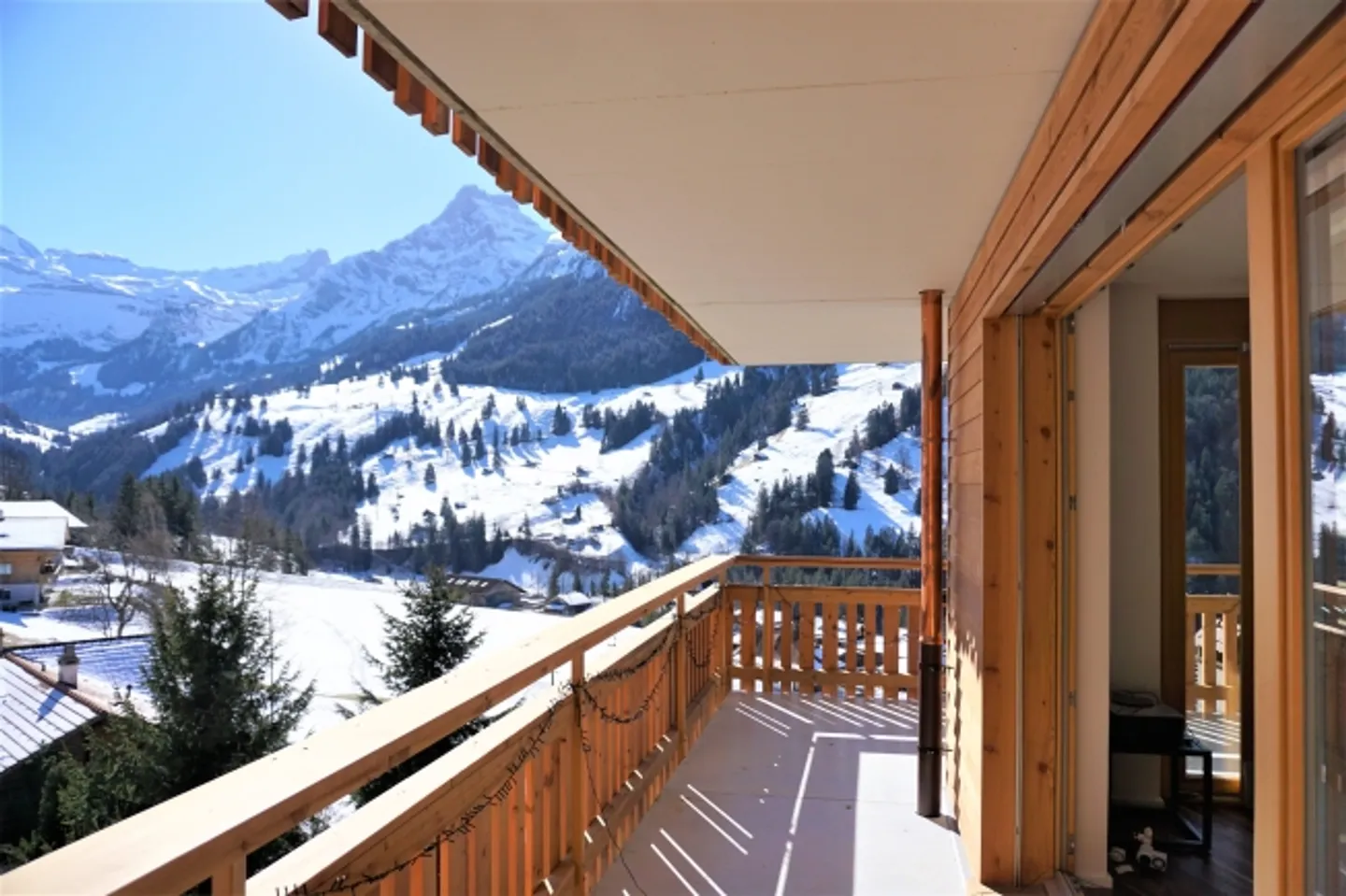 4.5-Room Apartment with Panoramic View in Kiental - Photo 10 of 13