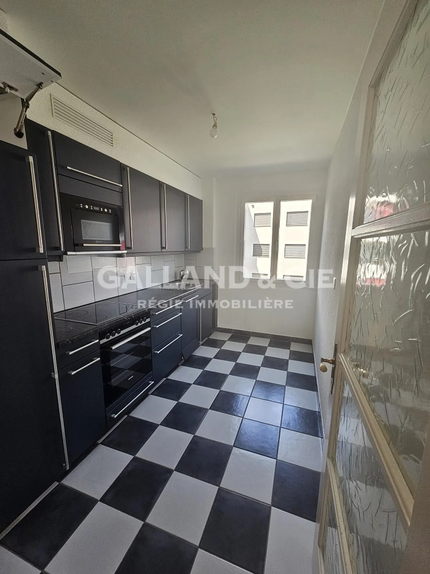 Charmant appartement 3.5 pièces - Photo 6 sur 7