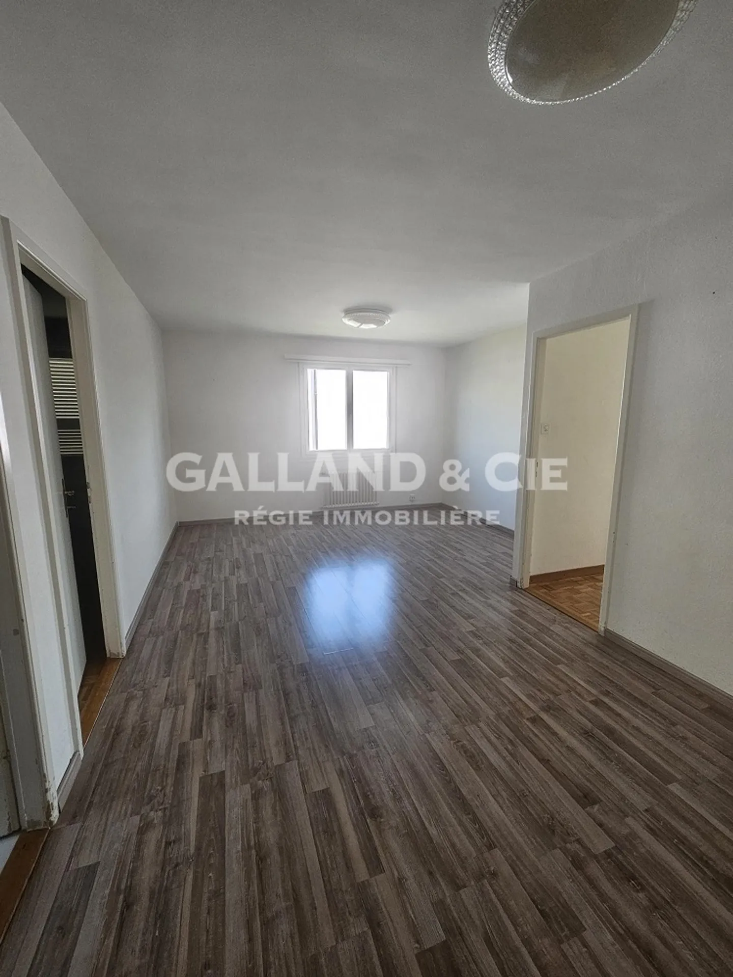 Charmant appartement 3.5 pièces - Photo 4 sur 7