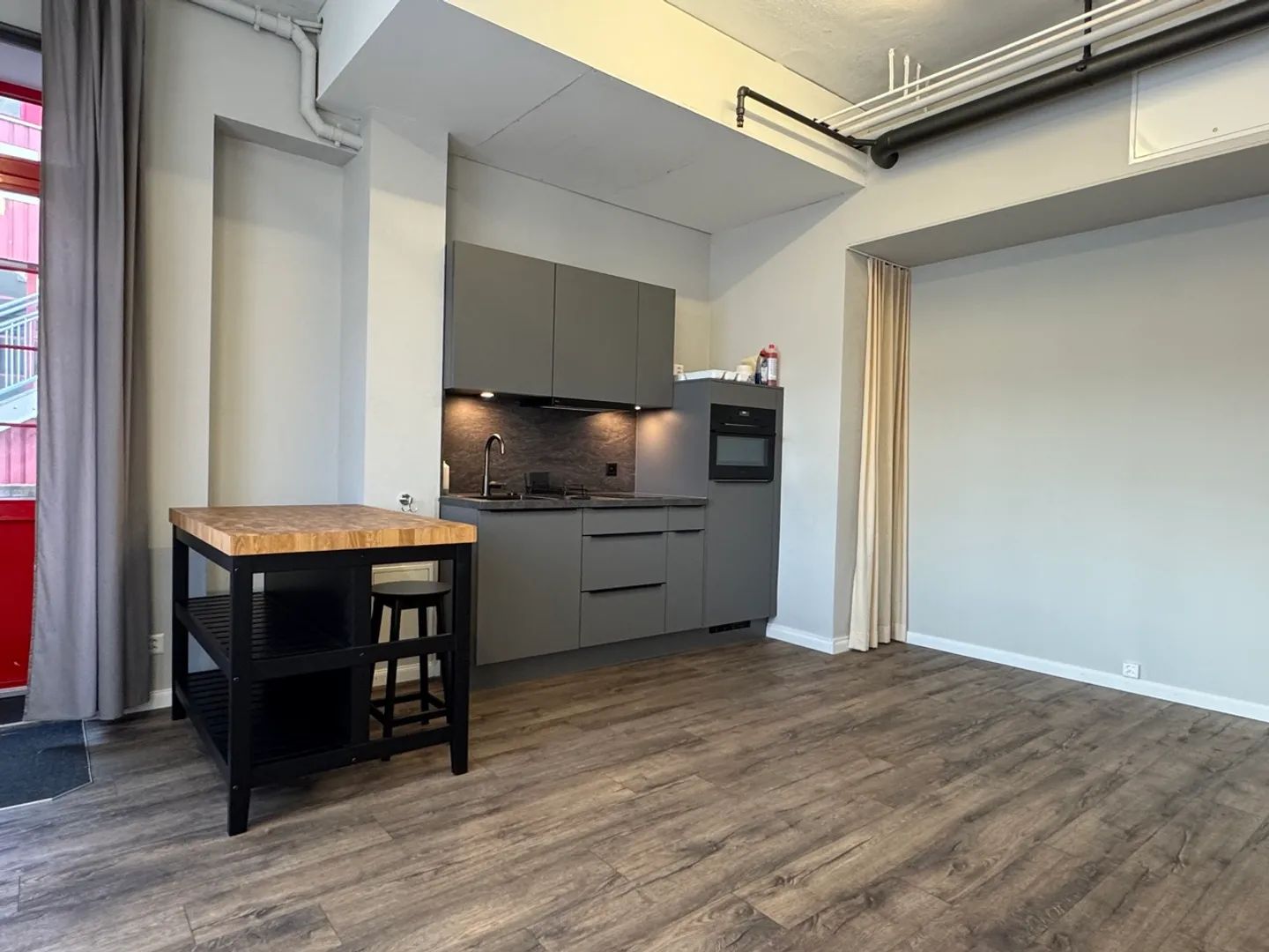 Charmantes Loft Nähe Bahnhof Frenkendorf - Foto 2 von 8
