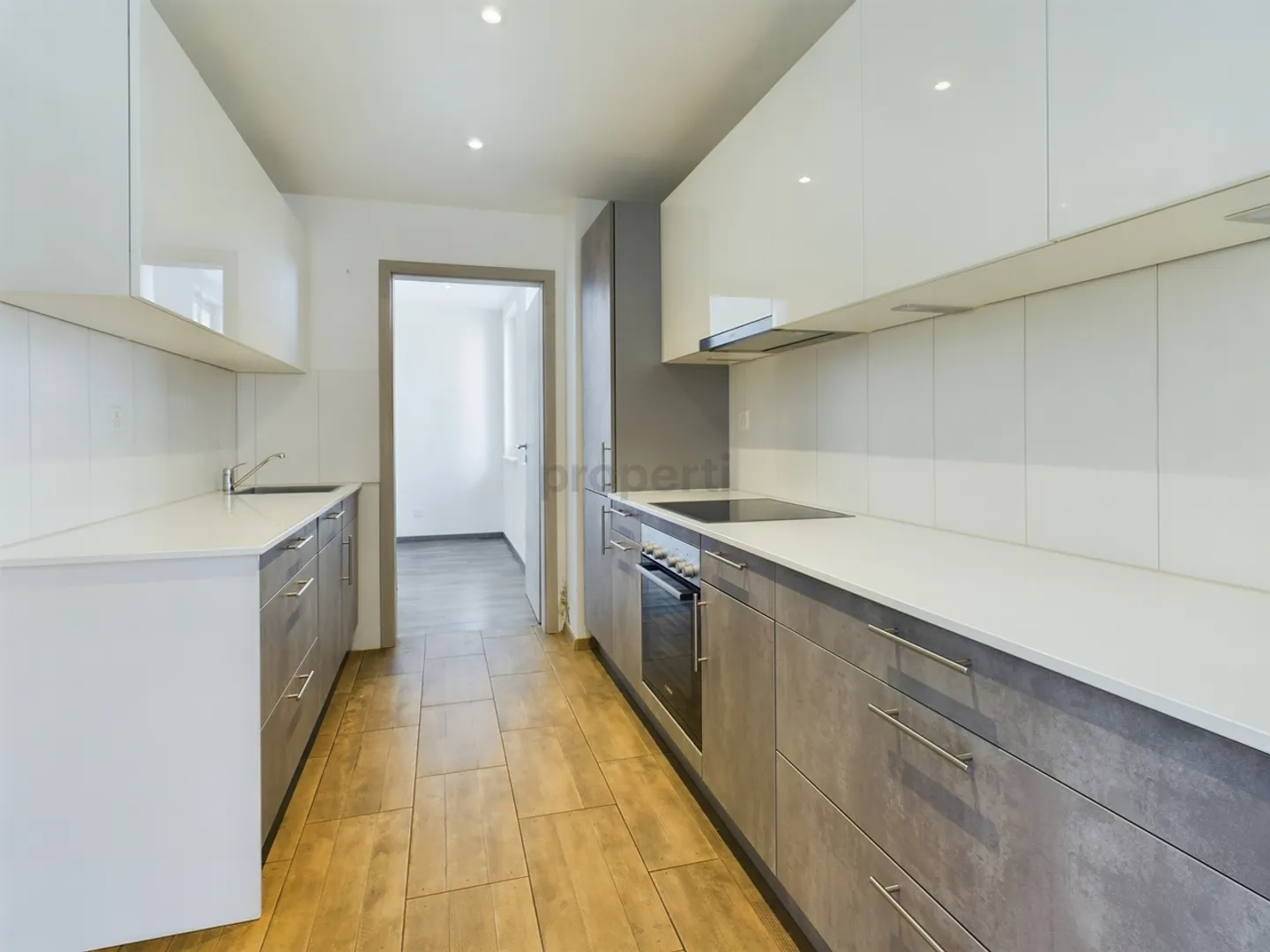 Attraktives Wohnhaus in begehrter Trogener Lage  Ihre solide Investitionsmöglichkeit - Foto 5 von 13