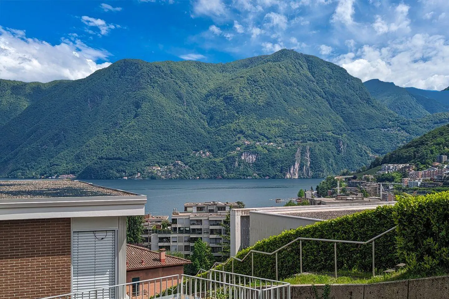 Modern apartment in Lugano - Photo 2 of 12