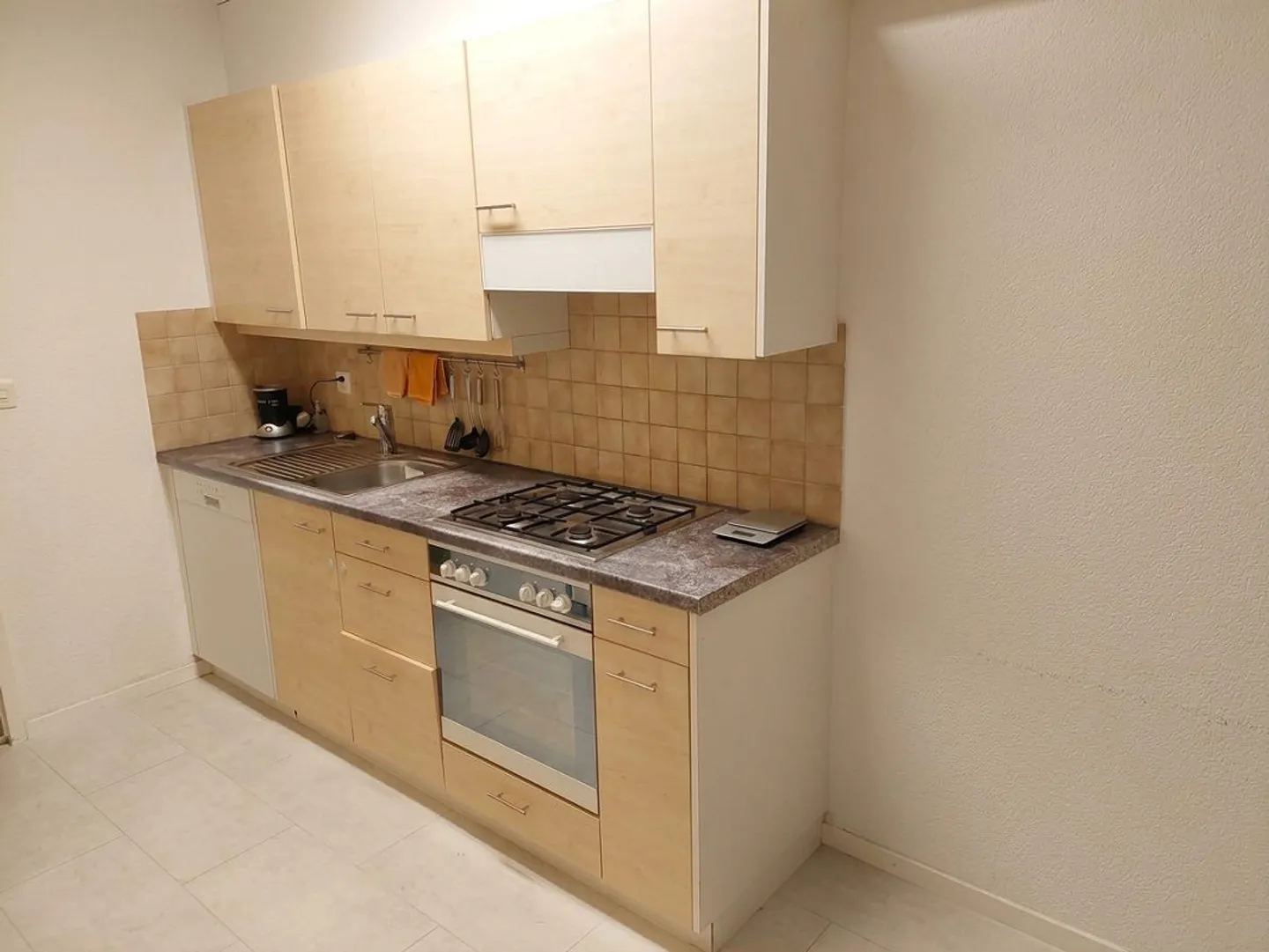 Helle Wohnung mit Balkon - Foto 4 von 8