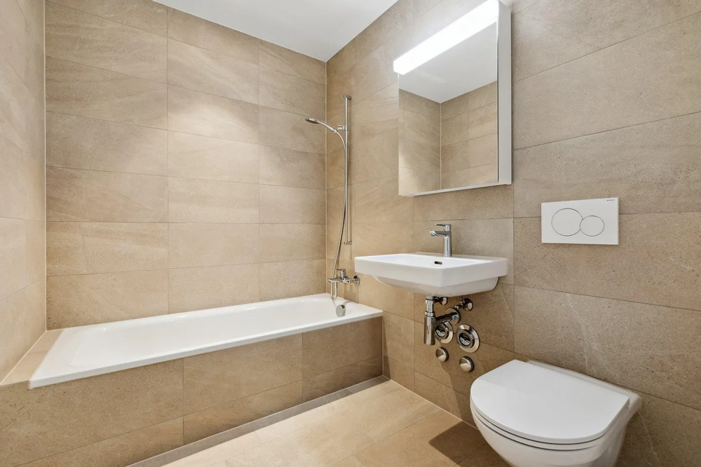 Modern Apartment with Smart Features - Photo 4 of 9