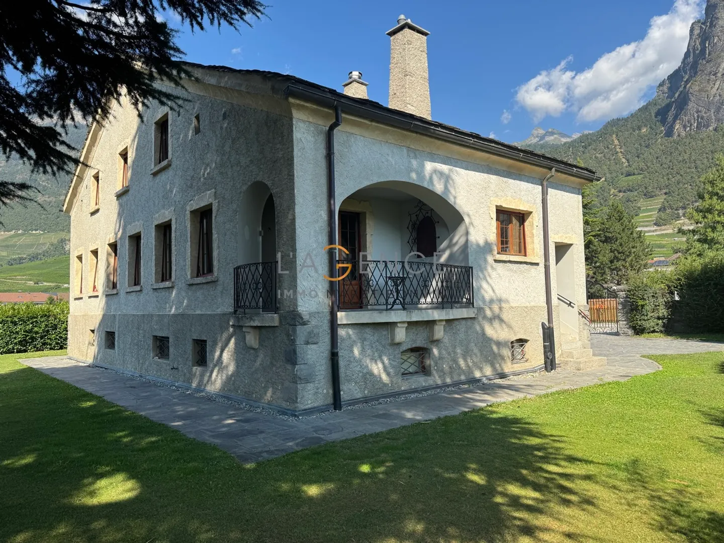 Una proprietà straordinaria, raramente sul mercato! - Foto 2 di 14