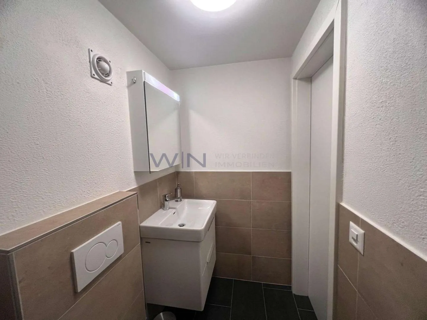 Vielseitiger Büroraum in Glarus - Foto 6 von 7
