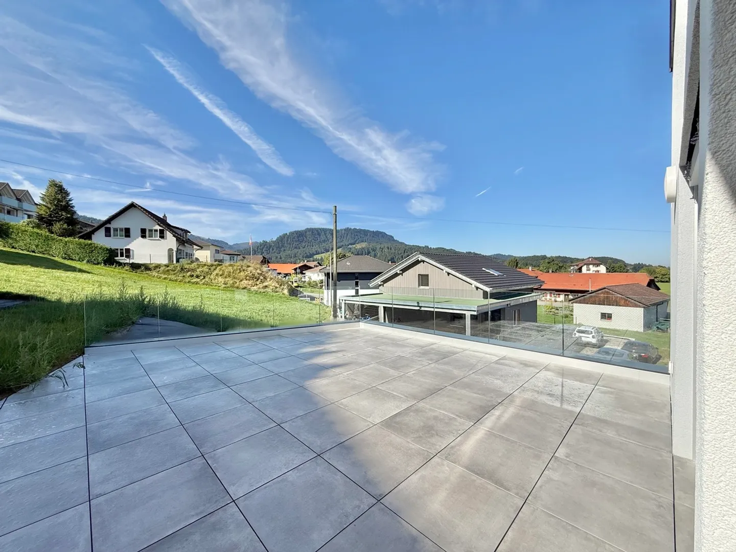 Villa nuova e moderna con 2,5 camere indipendenti, ambiente verde - Foto 17 di 28