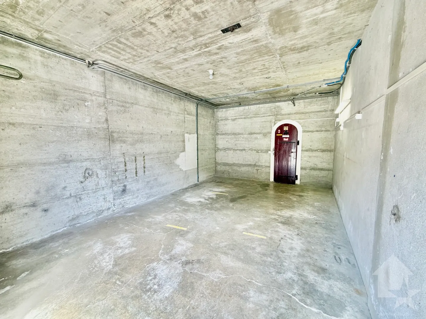 Durchgangswohnung von 115 m2, Garagenbox, Park, Keller und Dachboden! - Foto 18 von 22