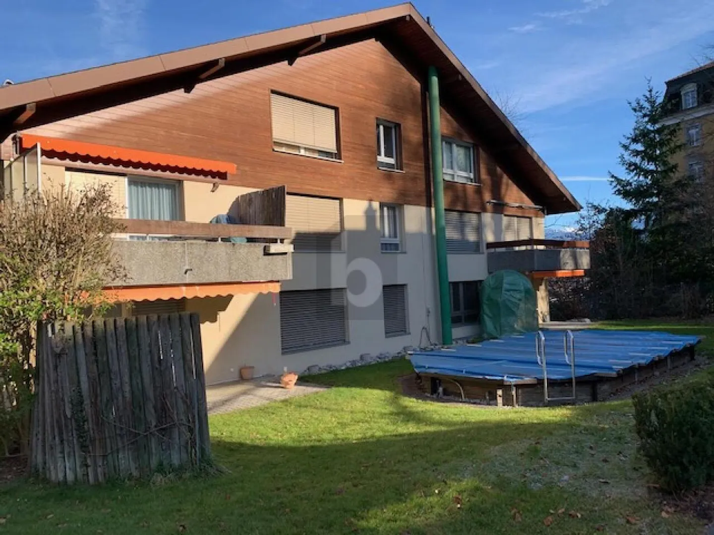 AVEC CHEMINÉE ET PISCINE - Photo 1 sur 5