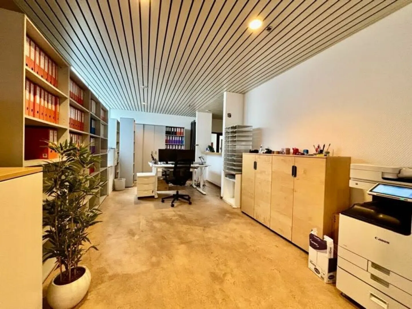 Le-Mont in Budron, Very Cheap and Well-Maintained Offices (for Rent or Purchase) - Photo 1 of 9