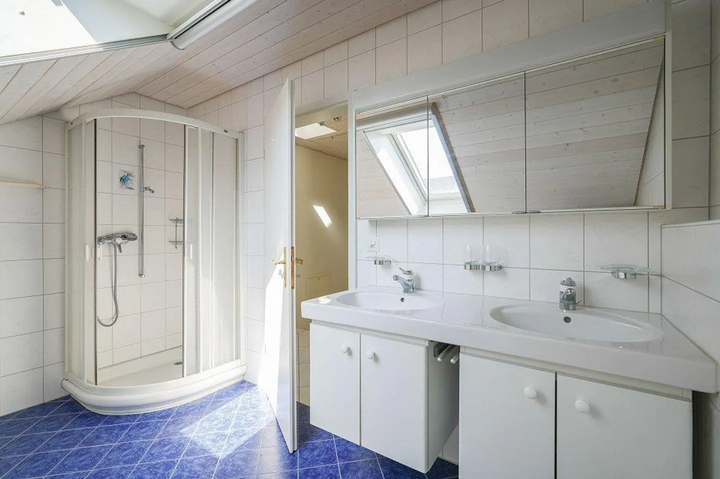 Spazio per la famiglia - Casa ideale 5.5 stanze casa bifamiliare - Foto 5 di 13