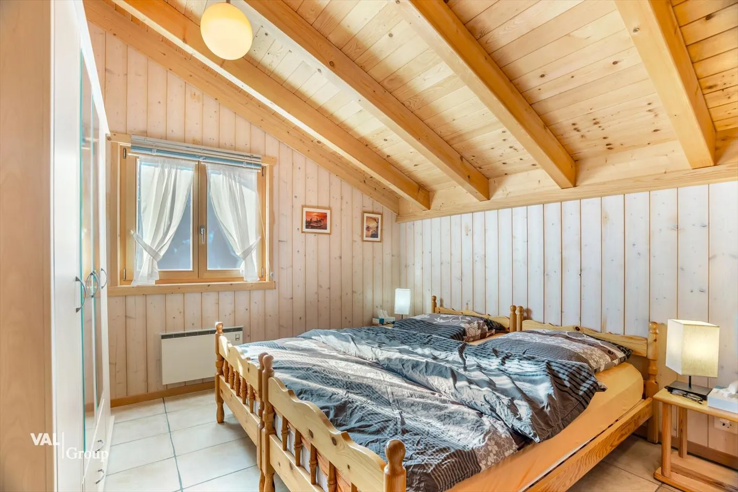 Chalet de vacances avec vue, deux appartements et étable avec potentiel - Photo 13 sur 13